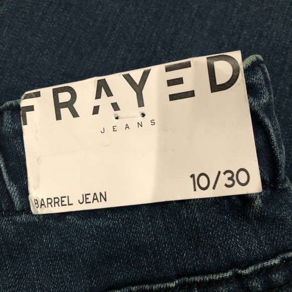 FRAYED JEANS/ NWT/ Frayed Denim
Barrel Straight-Leg Jeans / Dark Blue/size 10/30 - Picture 11 of 16